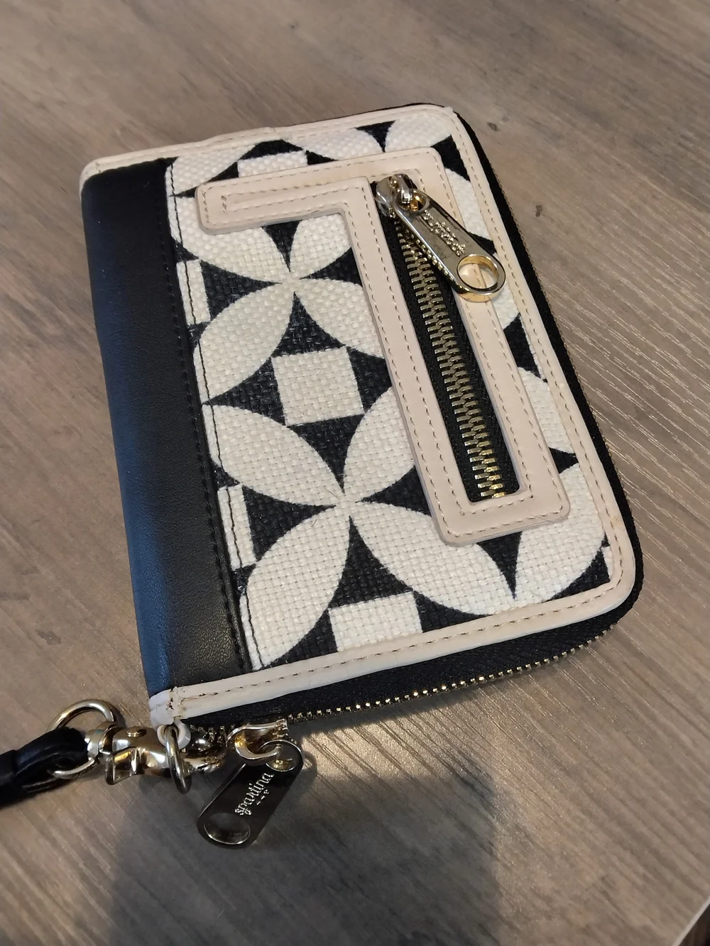 Spartina Stylish Black & White Wristlet Wallet - Designer-Inspired